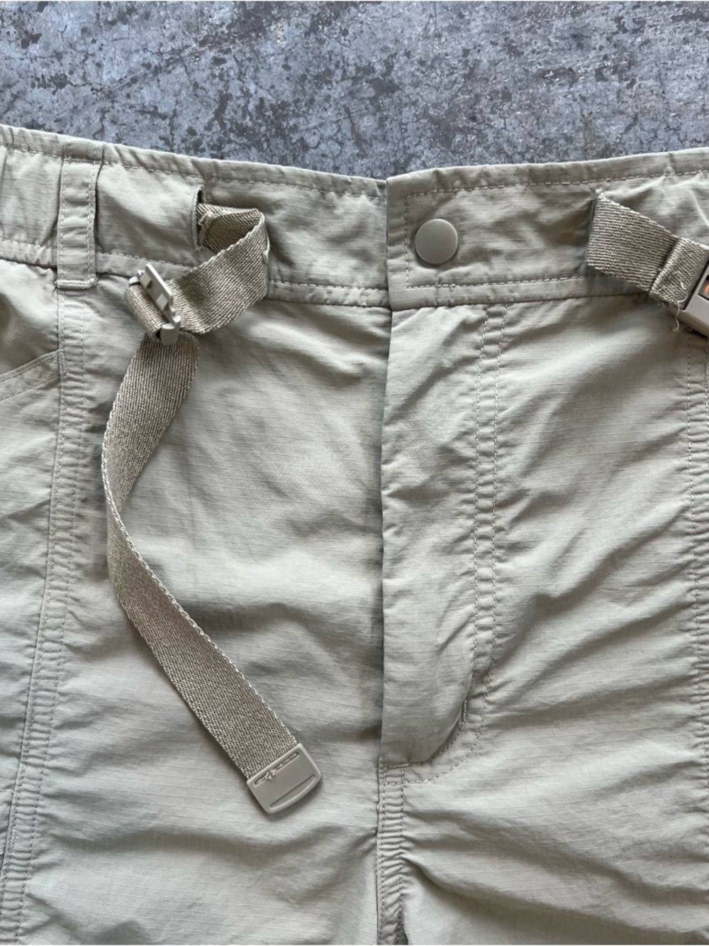 Eddie Bauer Lightweight Elastic Waist Tan Hybrid Shorts - Picture 8 of 14